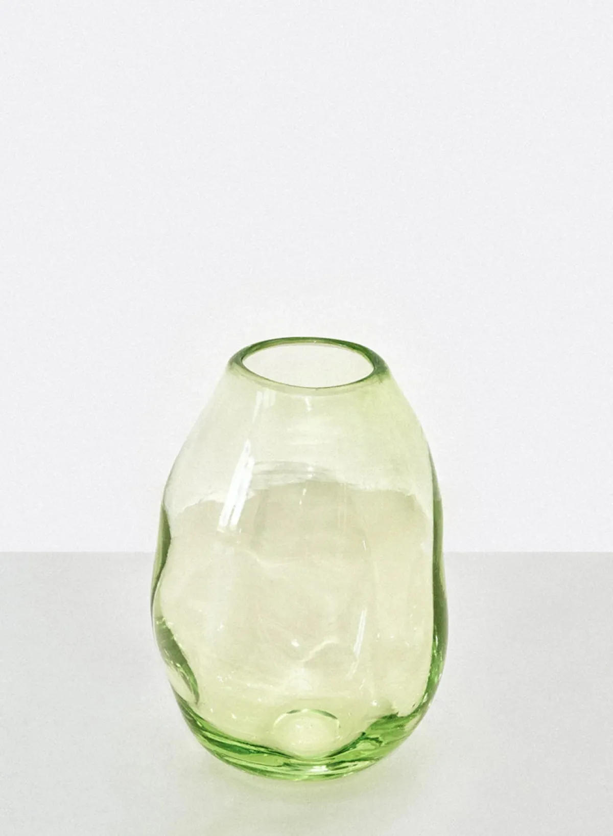 addled_vase_apple_large_0.webp SUSAN BIJL Addled Vase Apple, LARGE< Keuken & Tafelaankleding