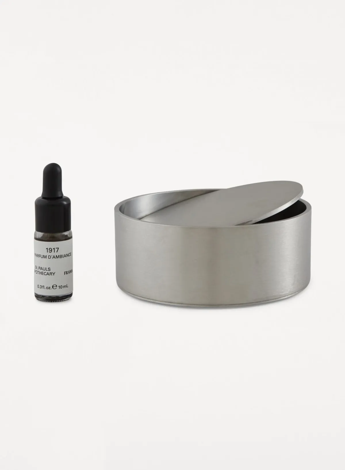 beratan_essential_oil_3.webp SUSAN BIJL Beratan, Essential Oil< Huisparfum