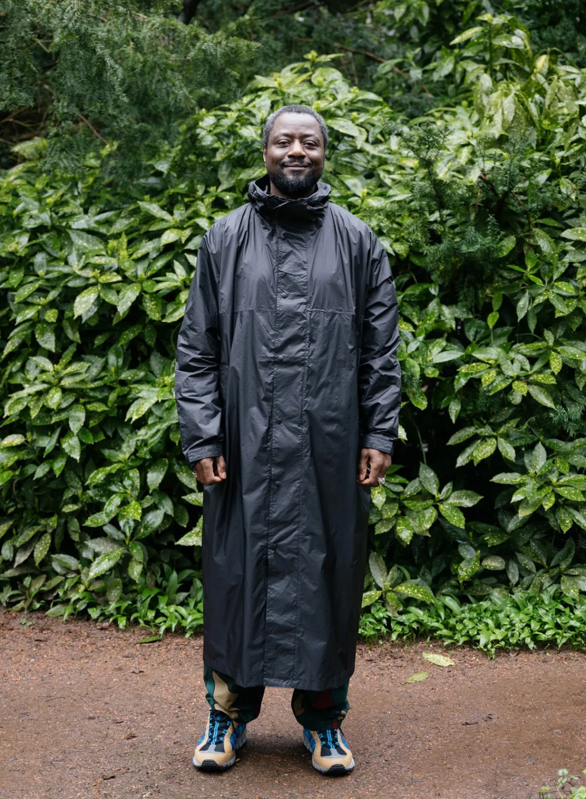 black_1.webp SUSAN BIJL < The New Raincoat