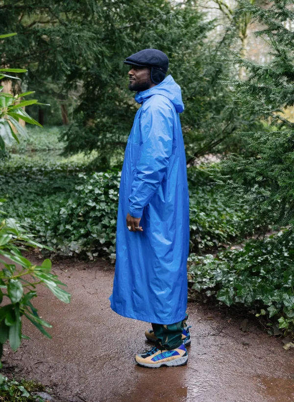 SUSAN BIJL < The New Raincoat