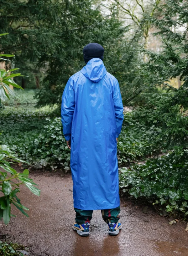 SUSAN BIJL < The New Raincoat