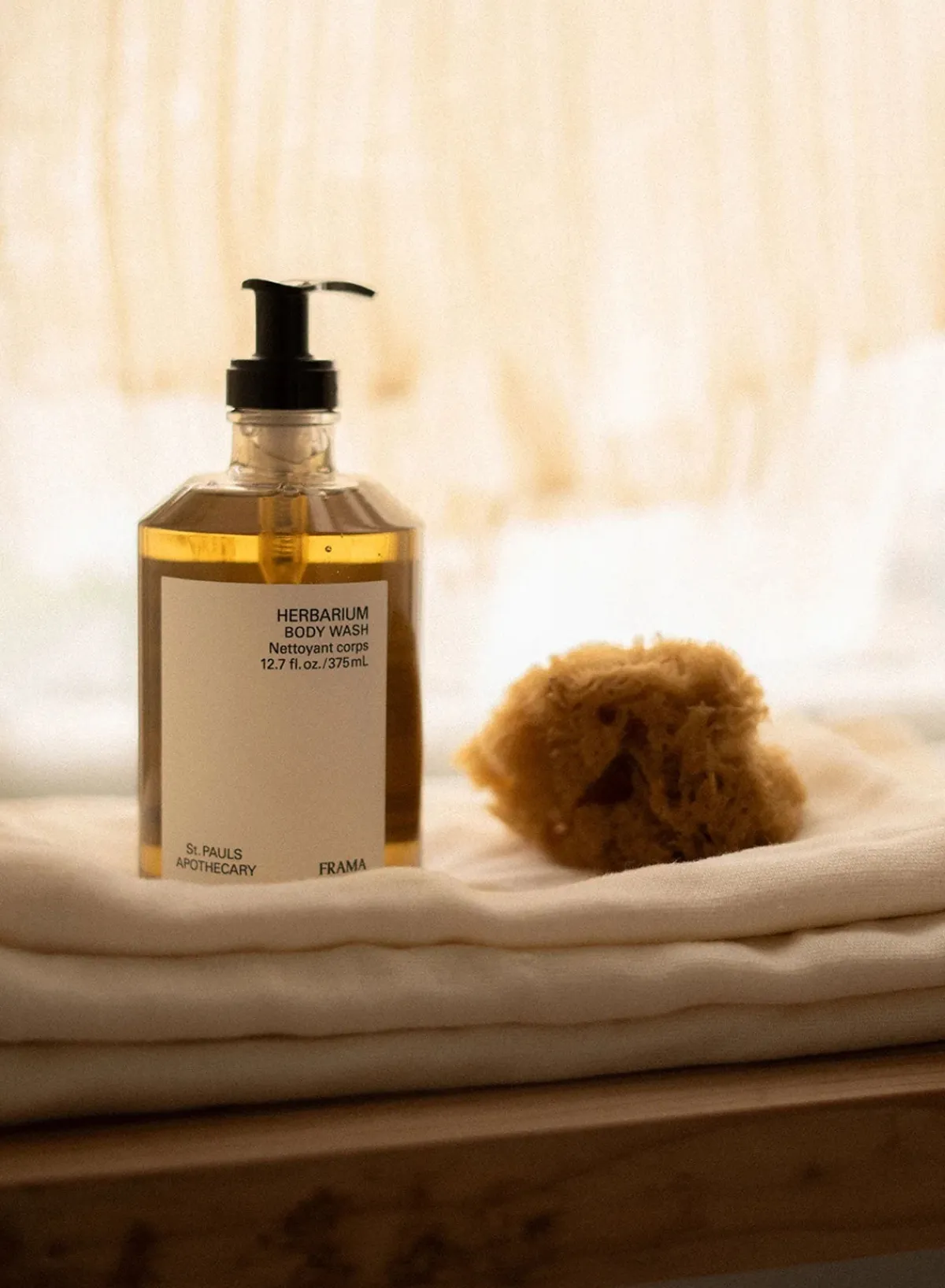 body_wash_herbarium_small_1.webp SUSAN BIJL Body Wash Herbarium SMALL< Body Care