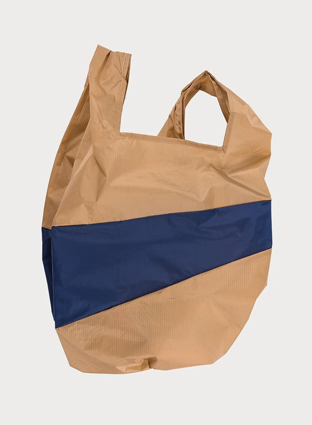 camel__navy_large_0-1.webp SUSAN BIJL Camel & Navy LARGE< The New Shopping Bag