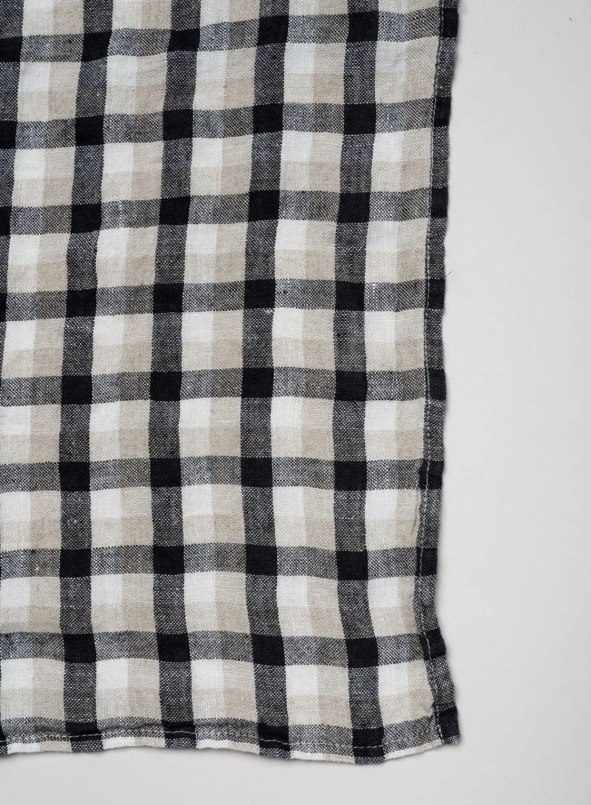 dish_towel_washed_linen_i_3.webp SUSAN BIJL Dish Towel Washed Linen In School Checks< Keuken & Tafelaankleding | Textiel