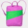 SUSAN BIJL Echo & Greenscreen< The New Backpack