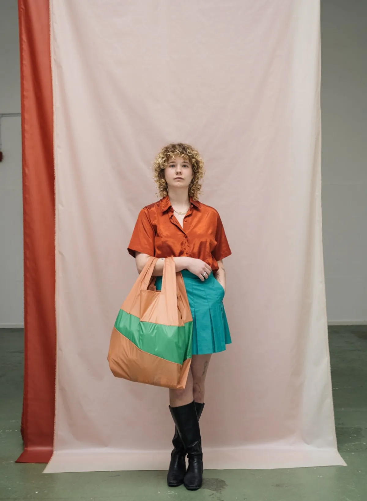 fun__wena_large_1.webp SUSAN BIJL Fun & Wena LARGE< The New Shopping Bag