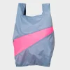 SUSAN BIJL Fuzz & Fluo Pink MEDIUM< The New Shopping Bag