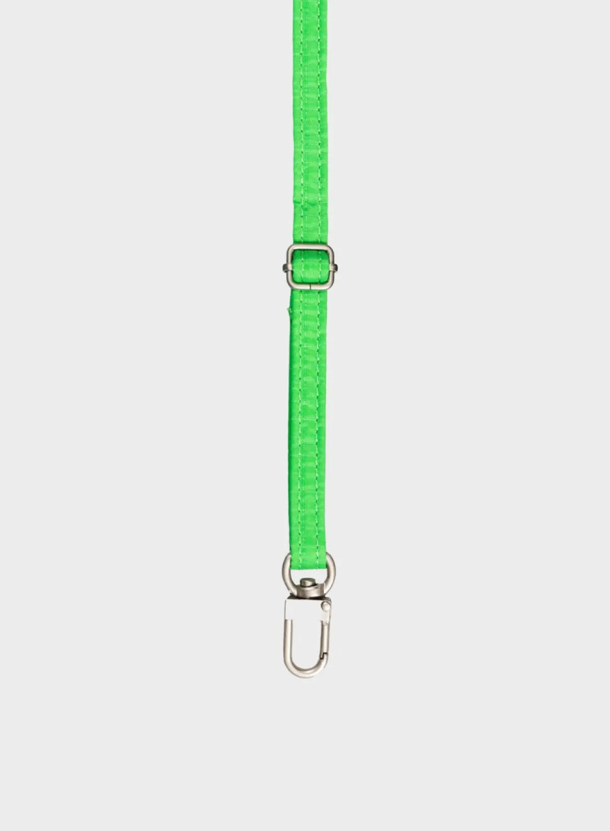 greenscreen_0.webp SUSAN BIJL Greenscreen< The New Strap