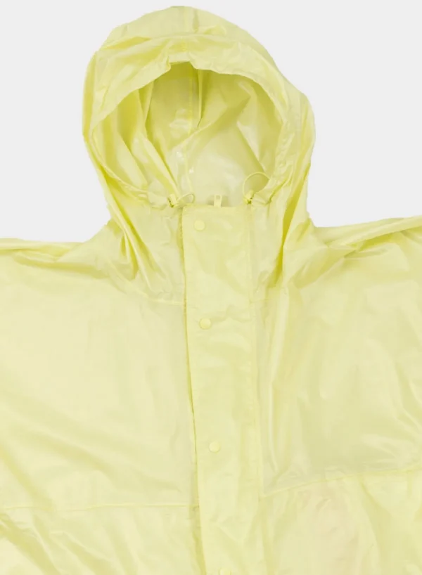 SUSAN BIJL < The New Raincoat