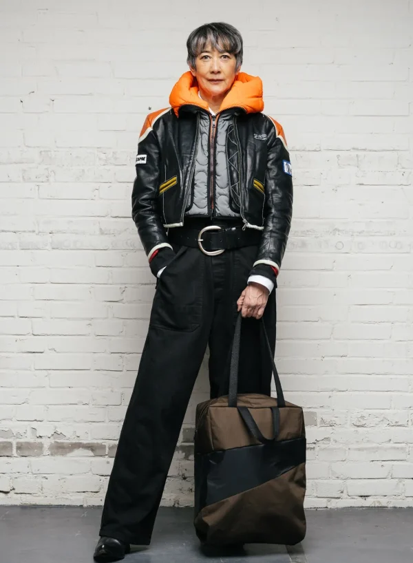 SUSAN BIJL Mud & Black MEDIUM< The New Tote Bag