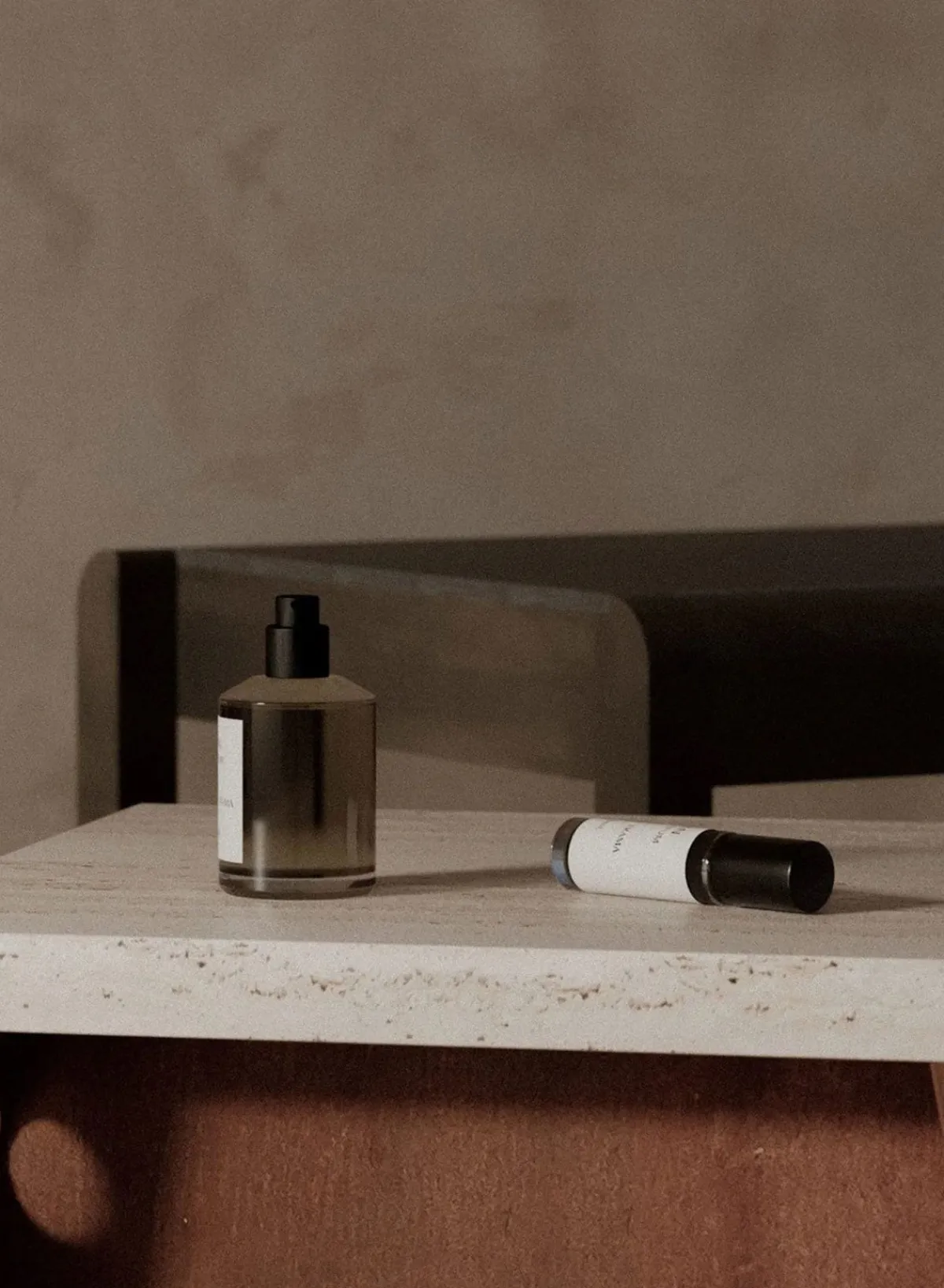 perfume_oil_st_pauls_2.webp SUSAN BIJL Perfume Oil, St. Pauls< Geuren