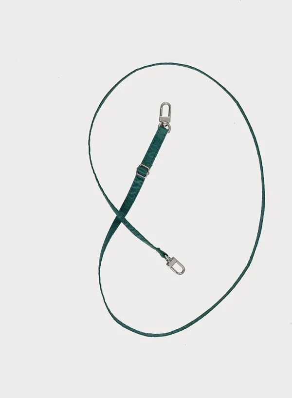 SUSAN BIJL Pine< The New Strap