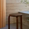 SUSAN BIJL Stool 60, Legs Walnut, Seat Walnut< Meubels
