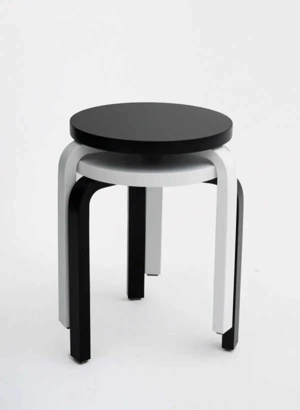 SUSAN BIJL Stool 60, Legs White, Seat Black< Meubels