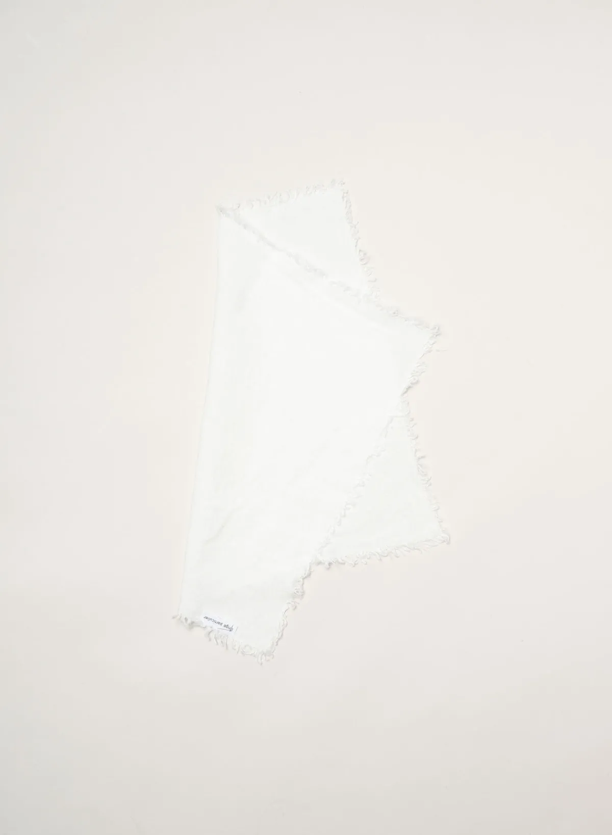 table_napkin_with_fringes_2.webp SUSAN BIJL Table Napkin With Fringes In Off White< Keuken & Tafelaankleding | Textiel